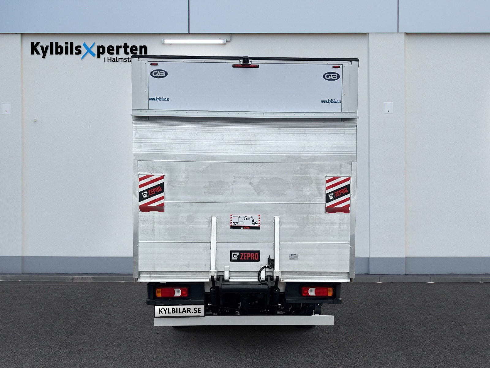 Iveco Daily 42S14E EC4S El-Kylbil 2026 - miniatyr 4