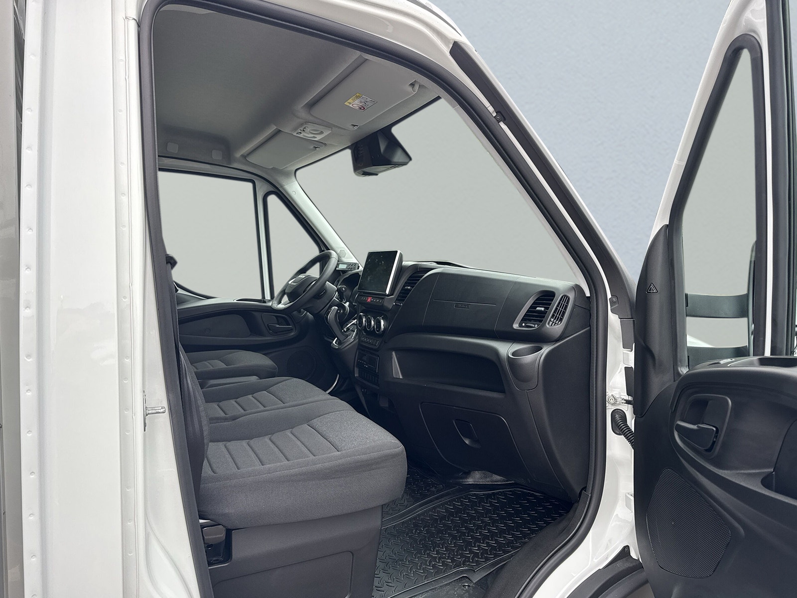 Iveco Daily 42S14E EC4S El-Kylbil 2026 - miniatyr 10