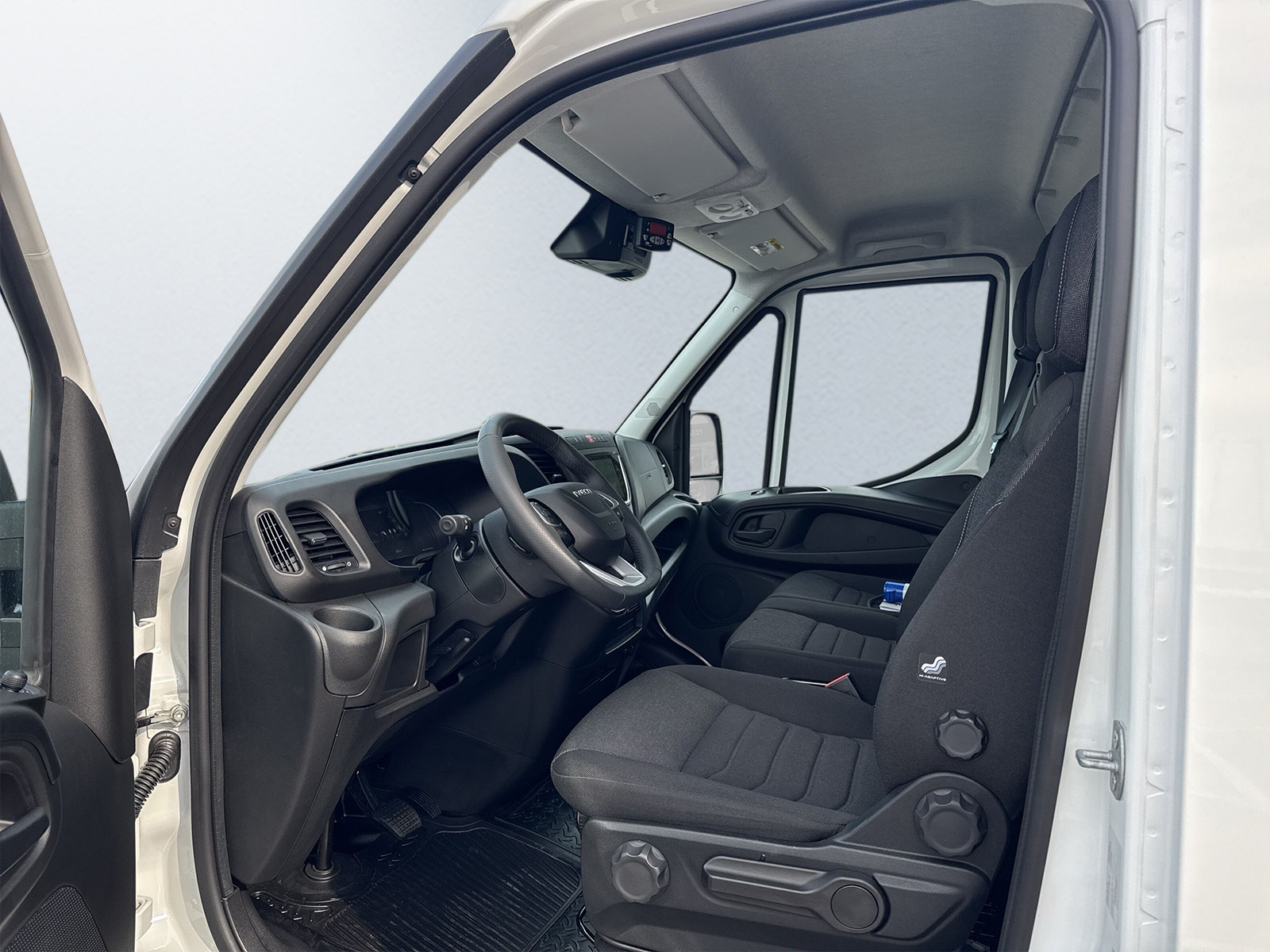 Iveco Daily 38S14GA8 V 12m3 Kylbil gasbil CNG 2026 - miniatyr 9