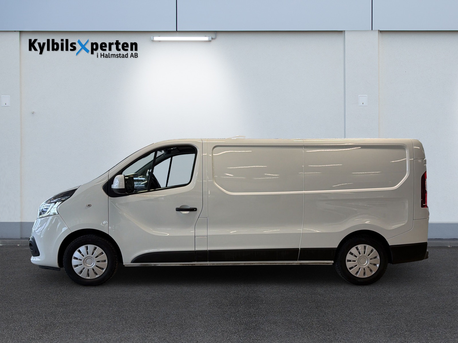 Renault trafic L2-H1 Kylbil 3.0t 2.0 dCi Euro 6 2022 - miniatyr 2