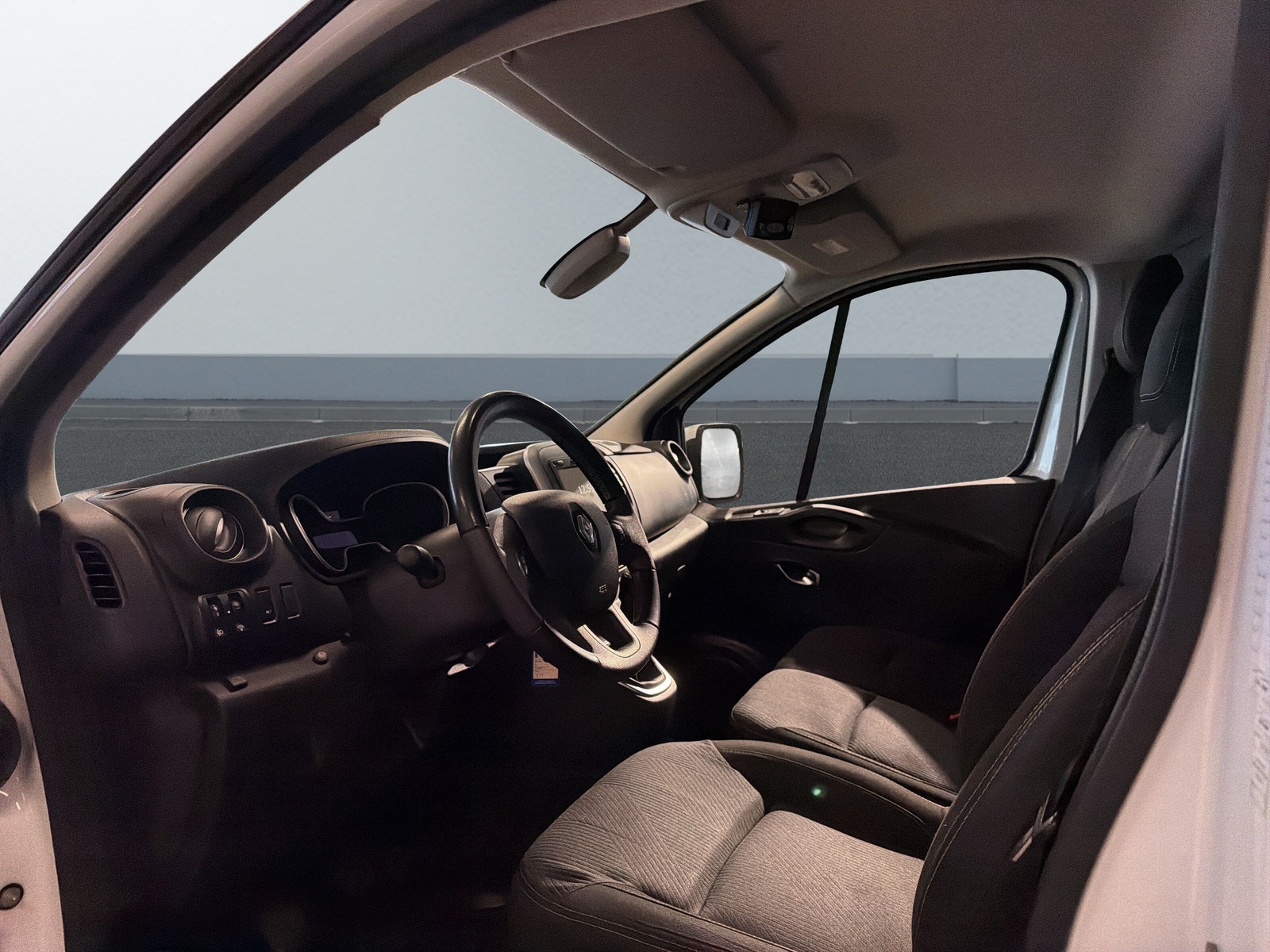Renault trafic L2-H1 Kylbil 3.0t 2.0 dCi Euro 6 2022 - miniatyr 5