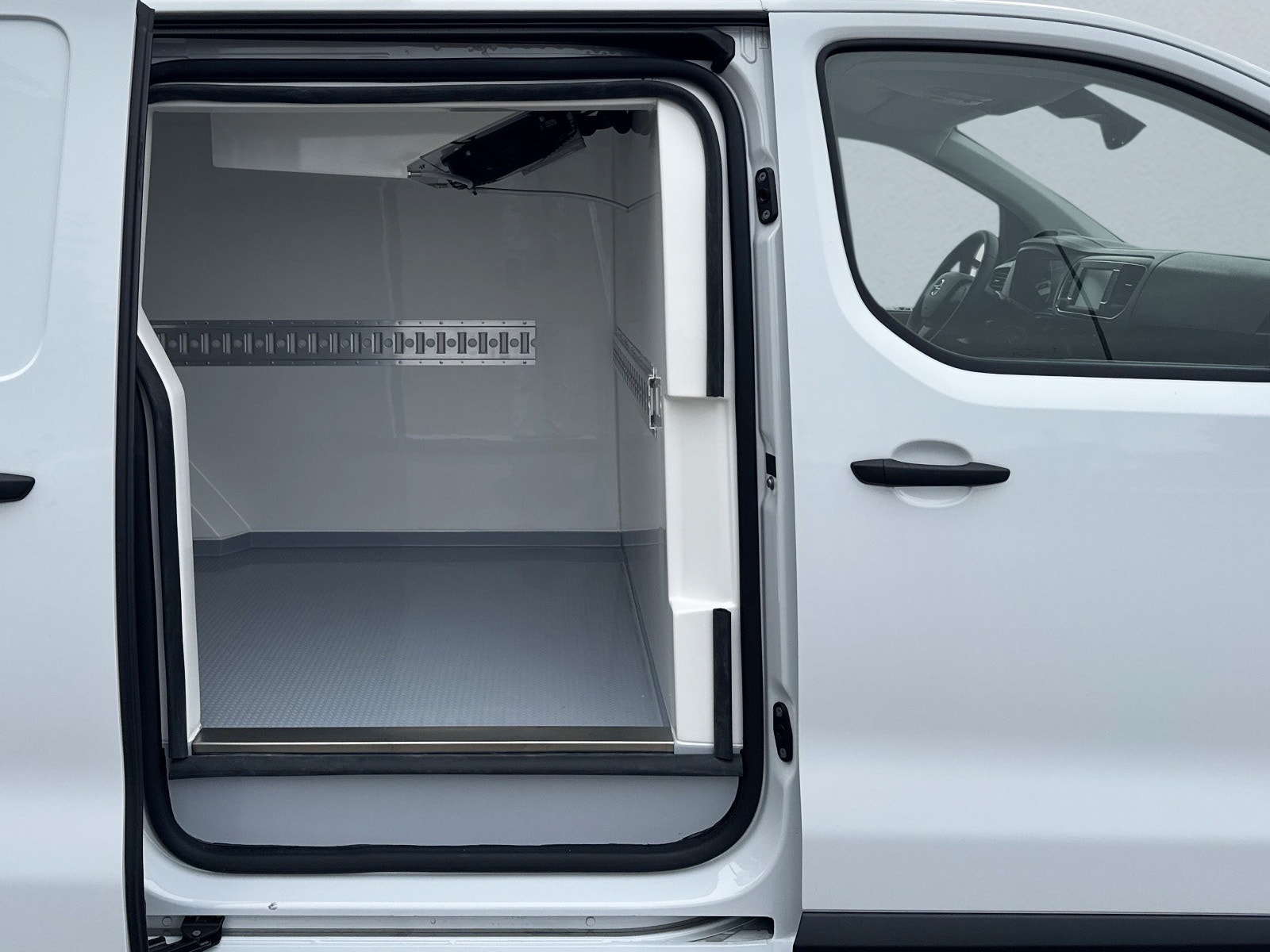 Opel Vivaro-e VIVARO-e Kylbil 2026 - miniatyr 12