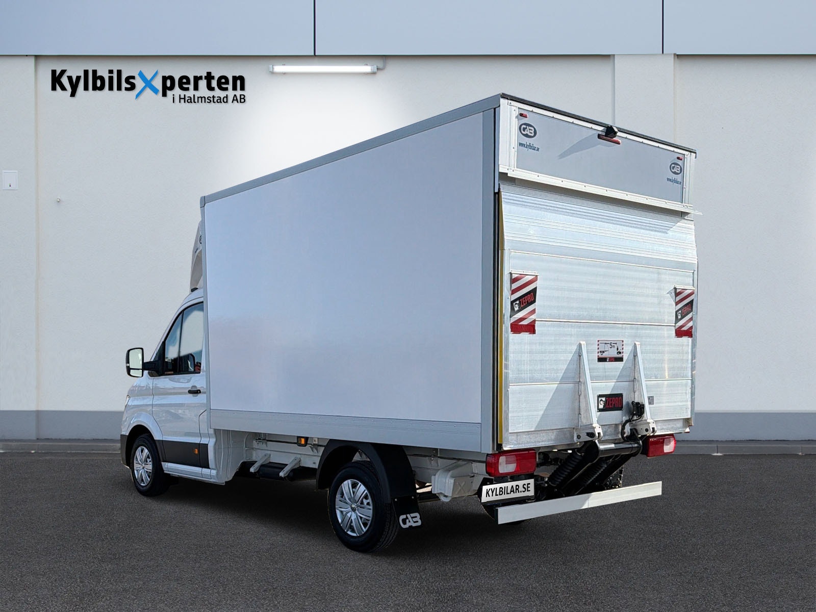 Volkswagen Crafter 35 L3 20 l TDI EU6 130 kW Automat Crafter 35 L3 2,0 l TDI EU6 130 kW Automat Kylbil 2026 - miniatyr 3