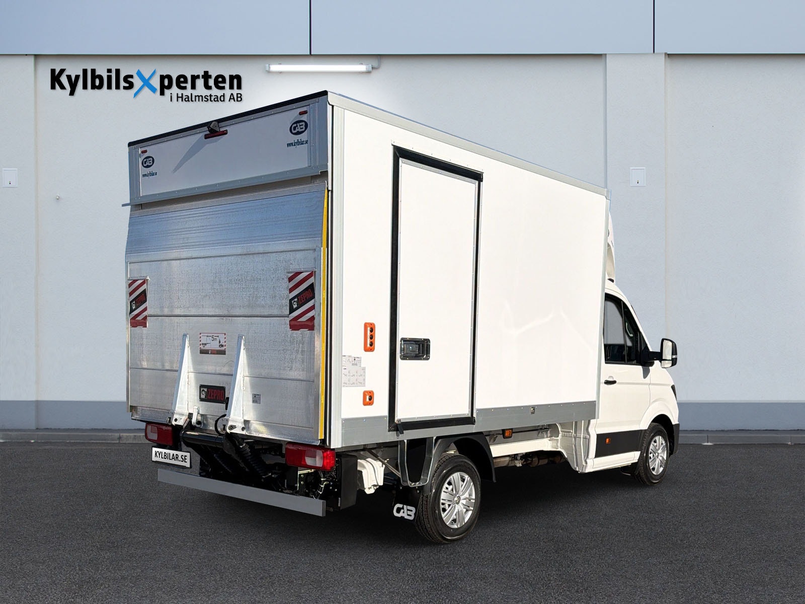 Volkswagen Crafter 35 L3 20 l TDI EU6 130 kW Automat Crafter 35 L3 2,0 l TDI EU6 130 kW Automat Kylbil 2026 - miniatyr 5