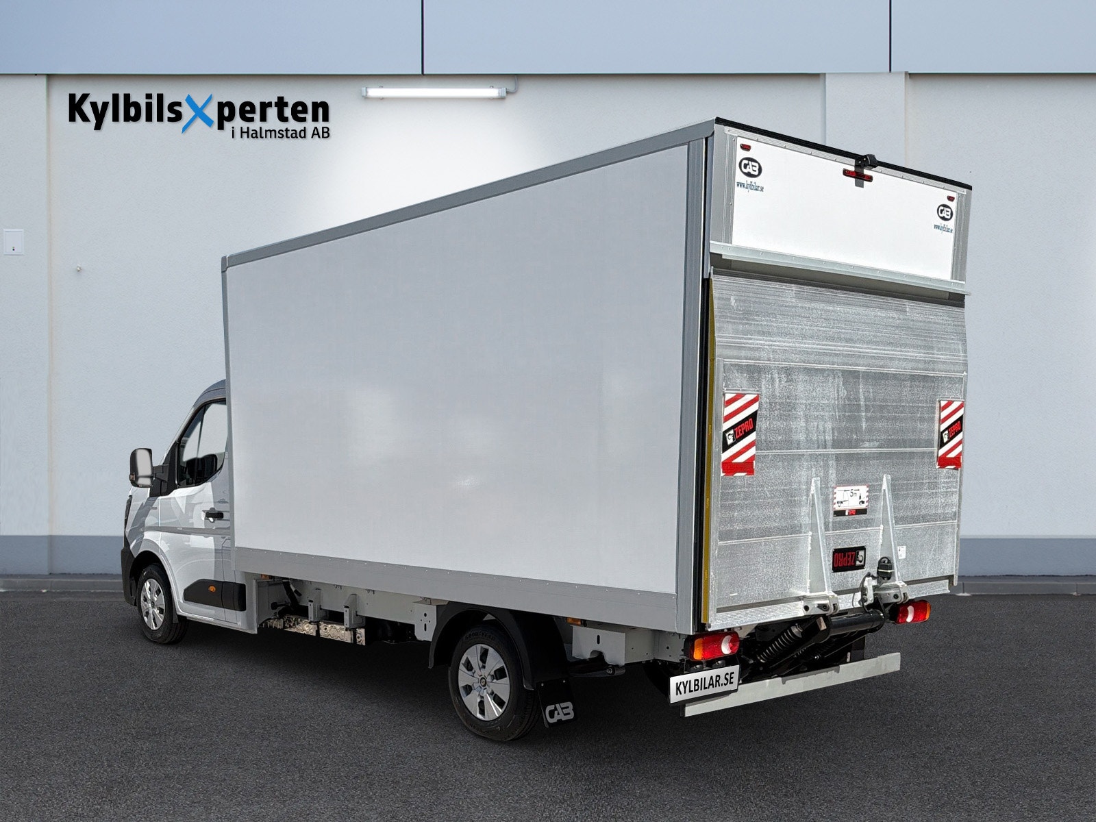 Renault Master Chassi L3 Euro VI 170hk 9AT Nordic Line Kylbil 2026 - miniatyr 3
