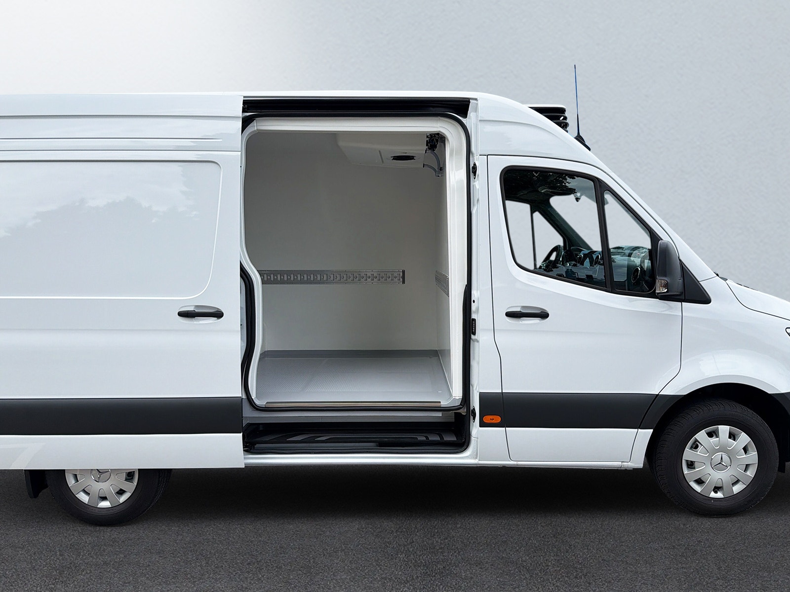 Mercedes-Benz Sprinter A2 Pro 317 CDI RWD 9G-Tronic Euro 6 Kylbil 2025 - miniatyr 12