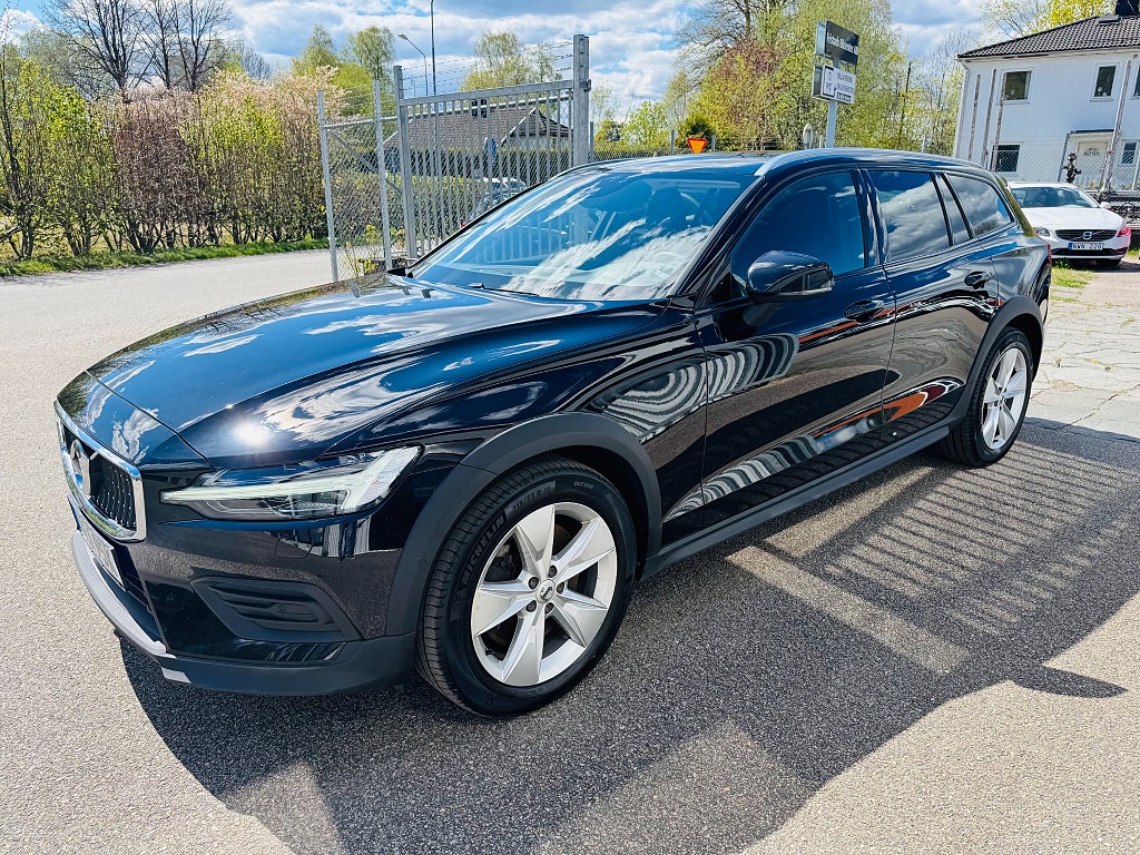 Volvo V60 Cross Country 2022 - miniatyr 9