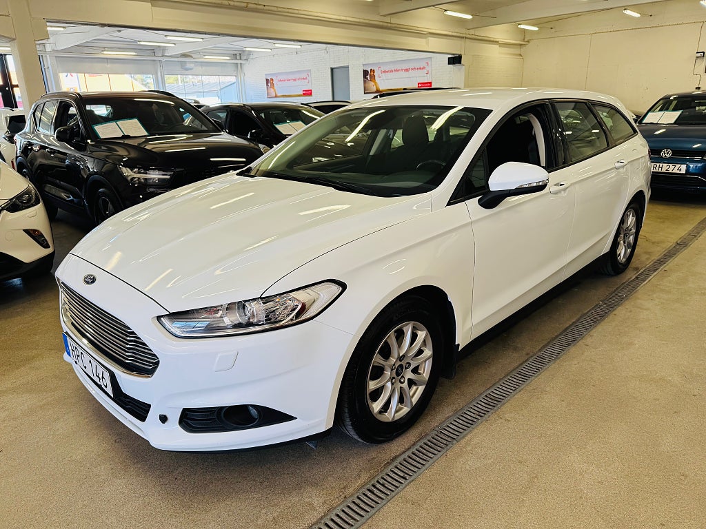 Ford Mondeo 2018 - miniatyr 12