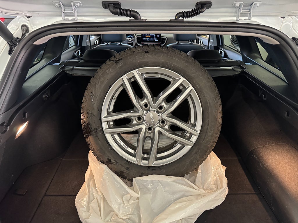 Kia Ceed 2023 - miniatyr 13