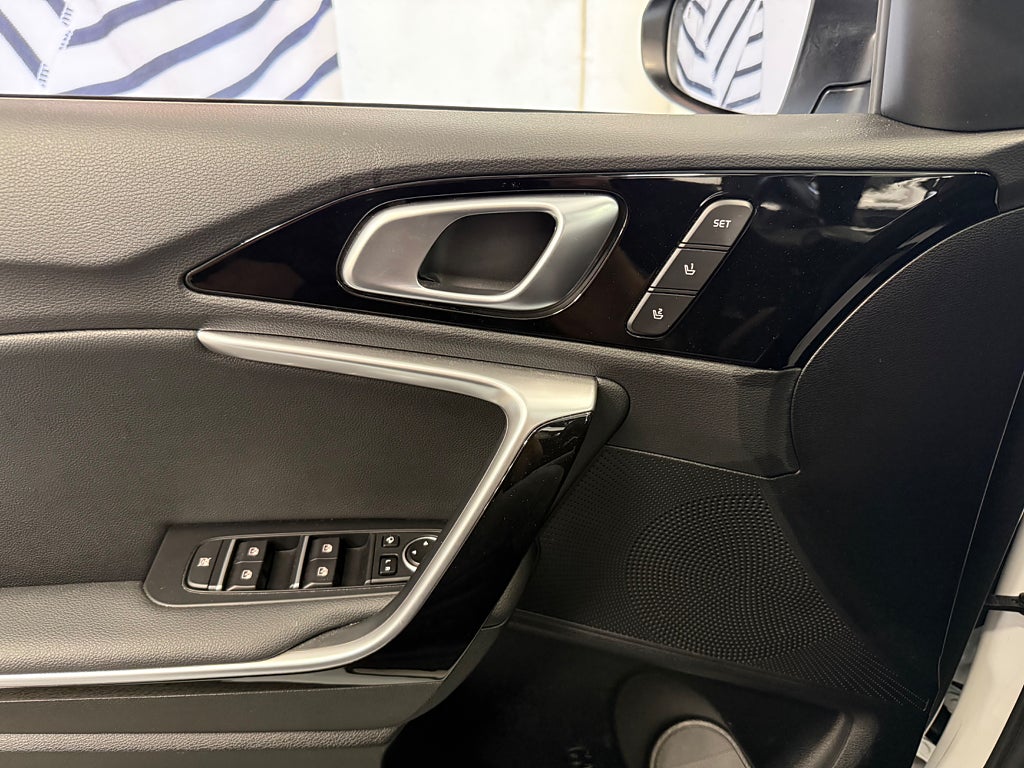 Kia Ceed 2023 - miniatyr 27