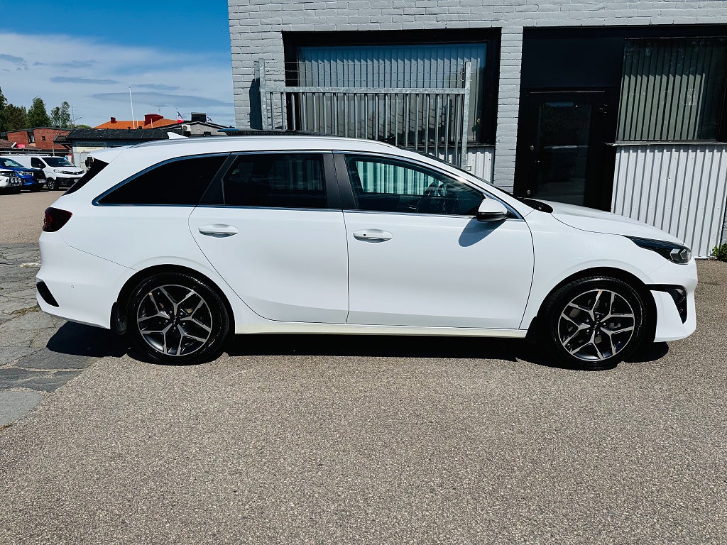 Kia Ceed 2023 - miniatyr 10