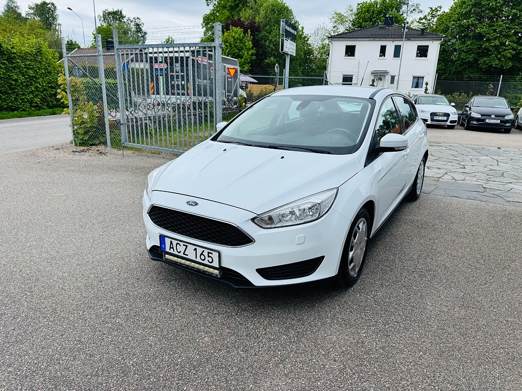 Ford Focus 2017 - miniatyr 2