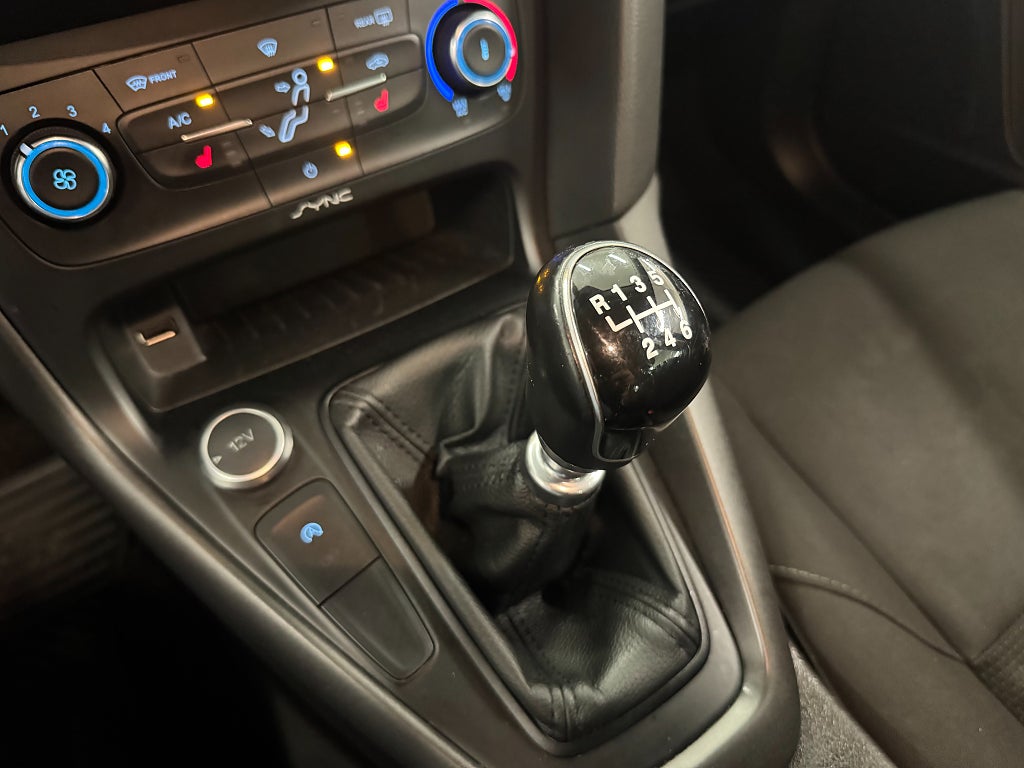 Ford Focus 2017 - miniatyr 20