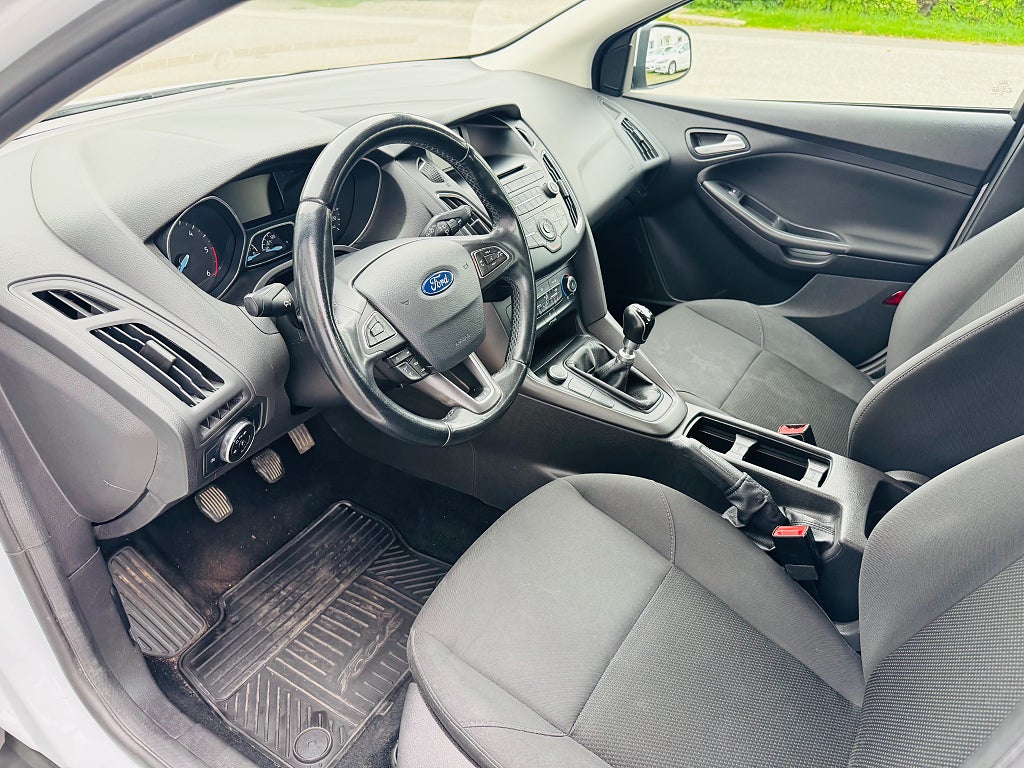 Ford Focus 2017 - miniatyr 8