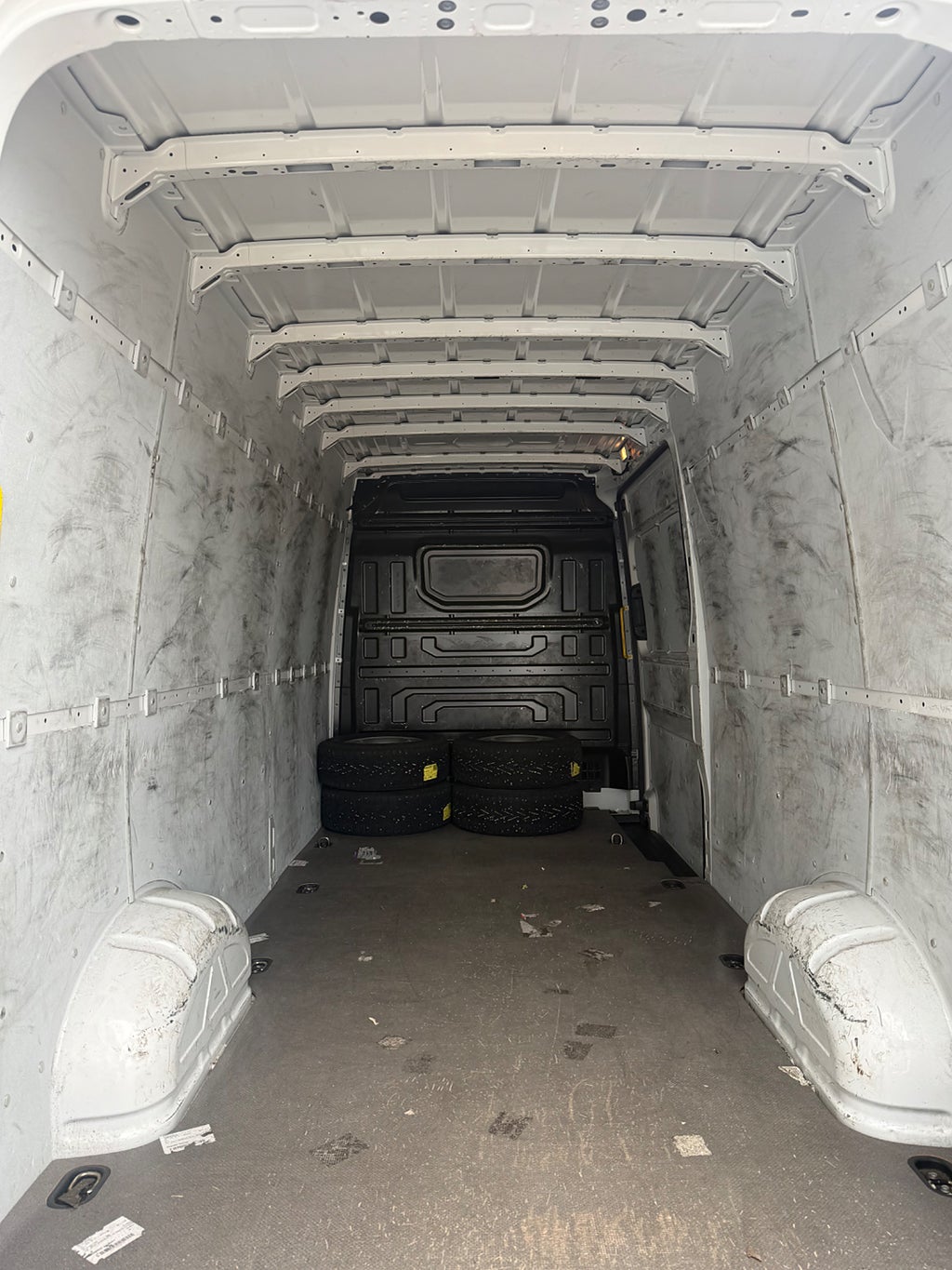 Volkswagen crafter 2024 - miniatyr 17