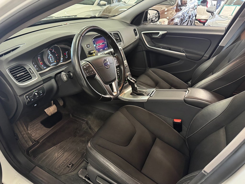 Volvo V60 Cross Country 2018 - miniatyr 20