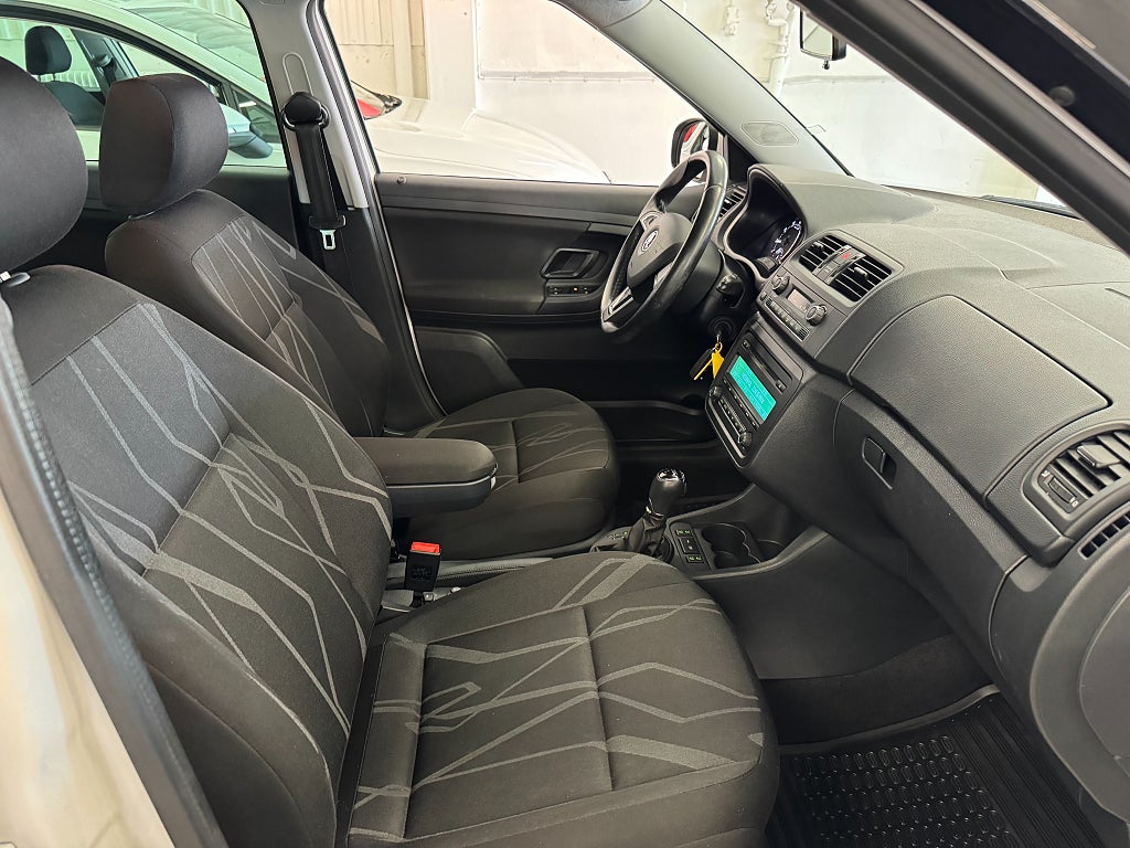 Skoda Fabia 2014 - miniatyr 17
