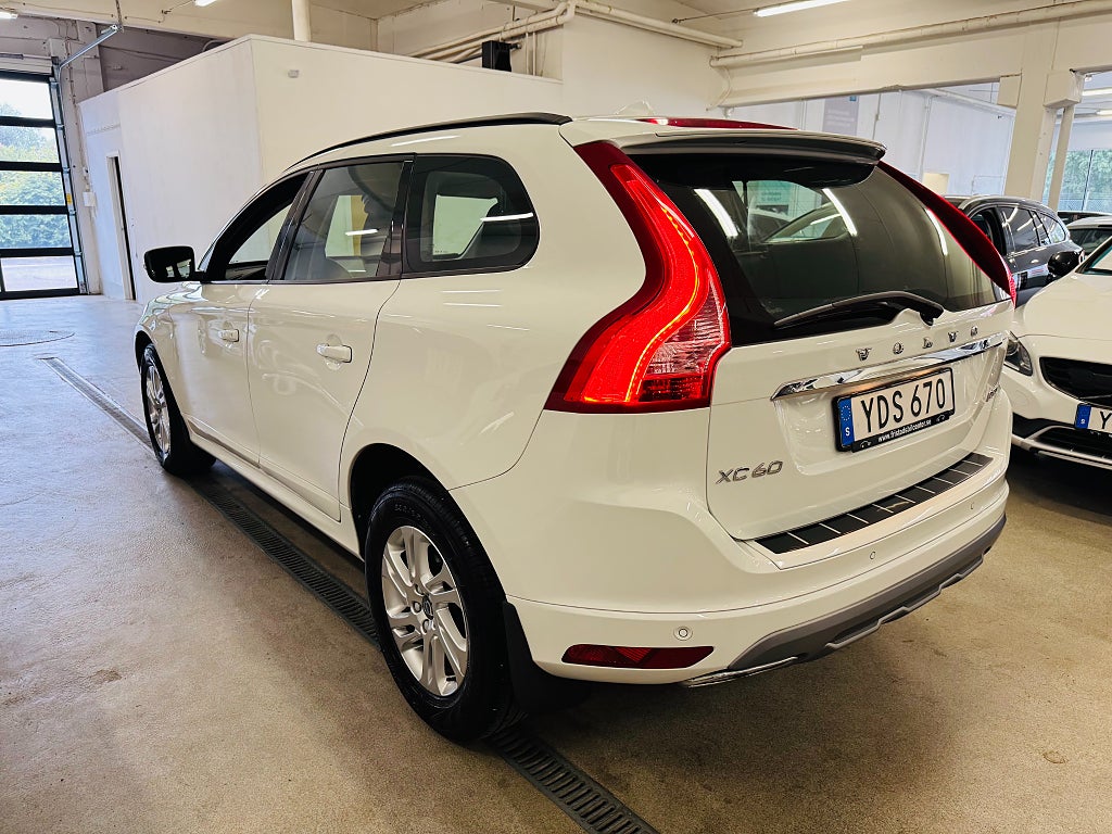 Volvo XC60 2017 - miniatyr 16