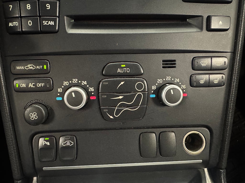 Volvo XC90 2007 - miniatyr 24