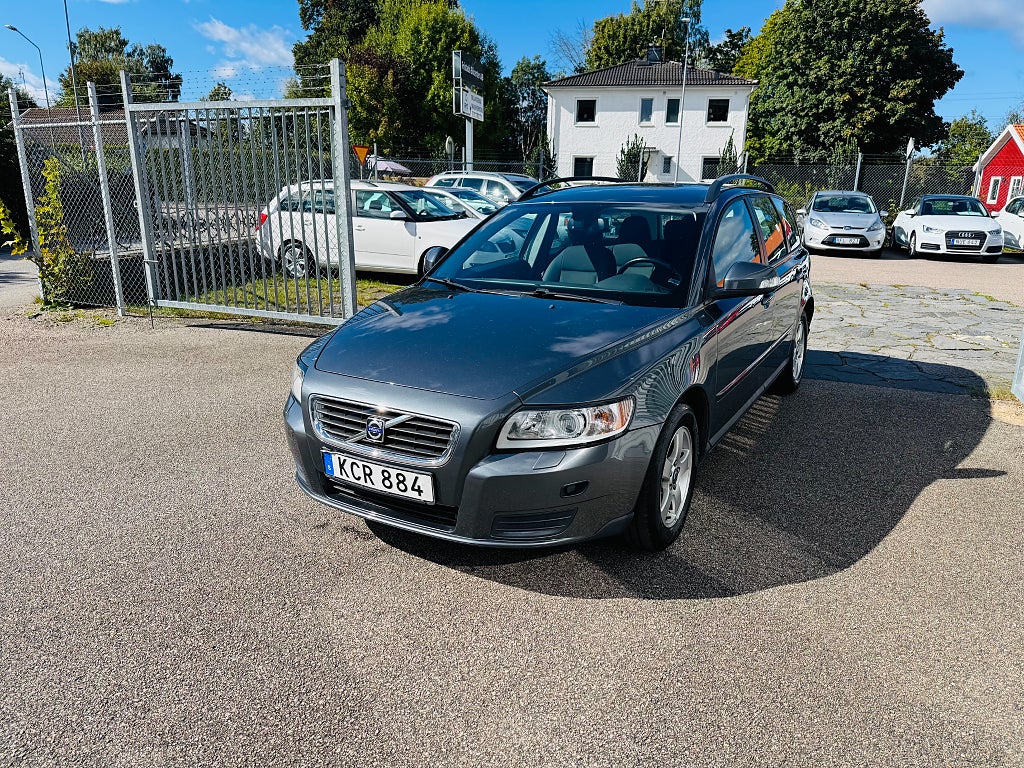 Volvo V50 2010 - miniatyr 2