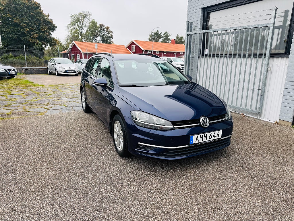 Volkswagen Golf I 1.0 TSI 110HK SPORTSCOMBI / CARPLAY / DRAG