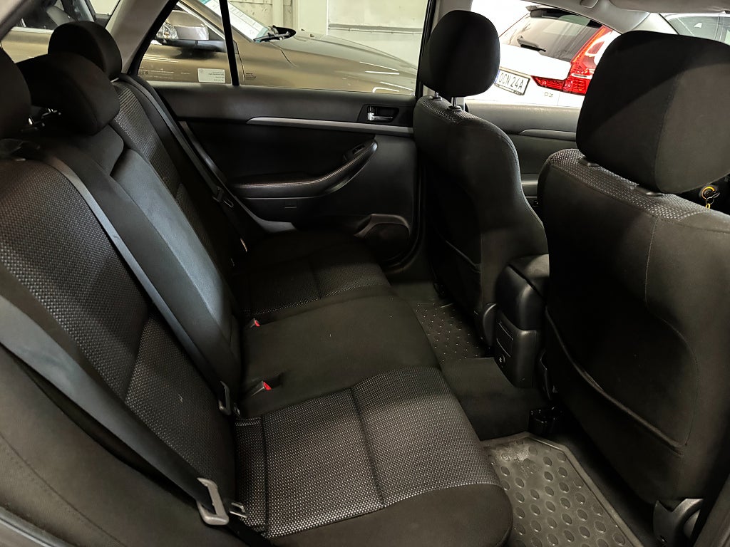 Toyota Avensis 2008 - miniatyr 18