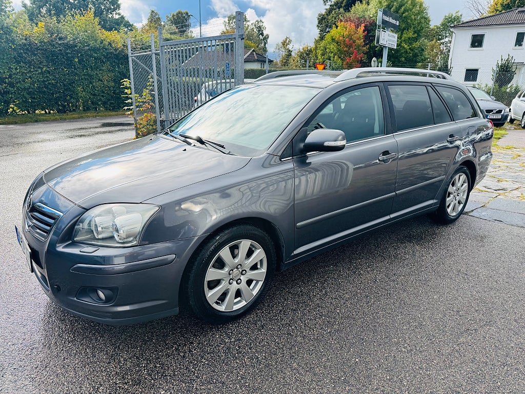 Toyota Avensis 2008 - miniatyr 9