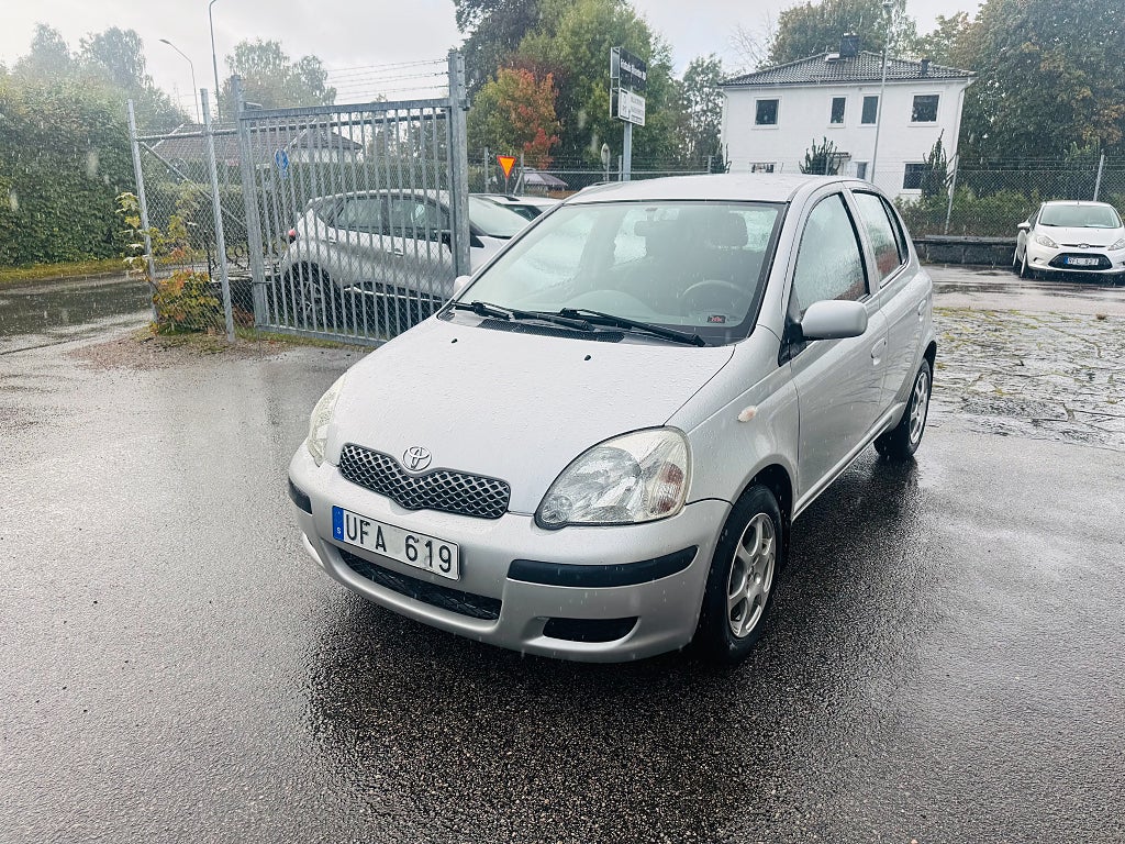 Toyota Yaris 2003 - miniatyr 2