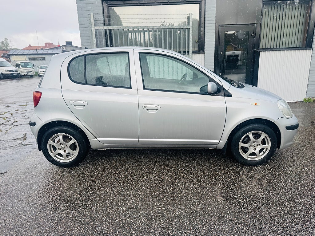 Toyota Yaris 2003 - miniatyr 10
