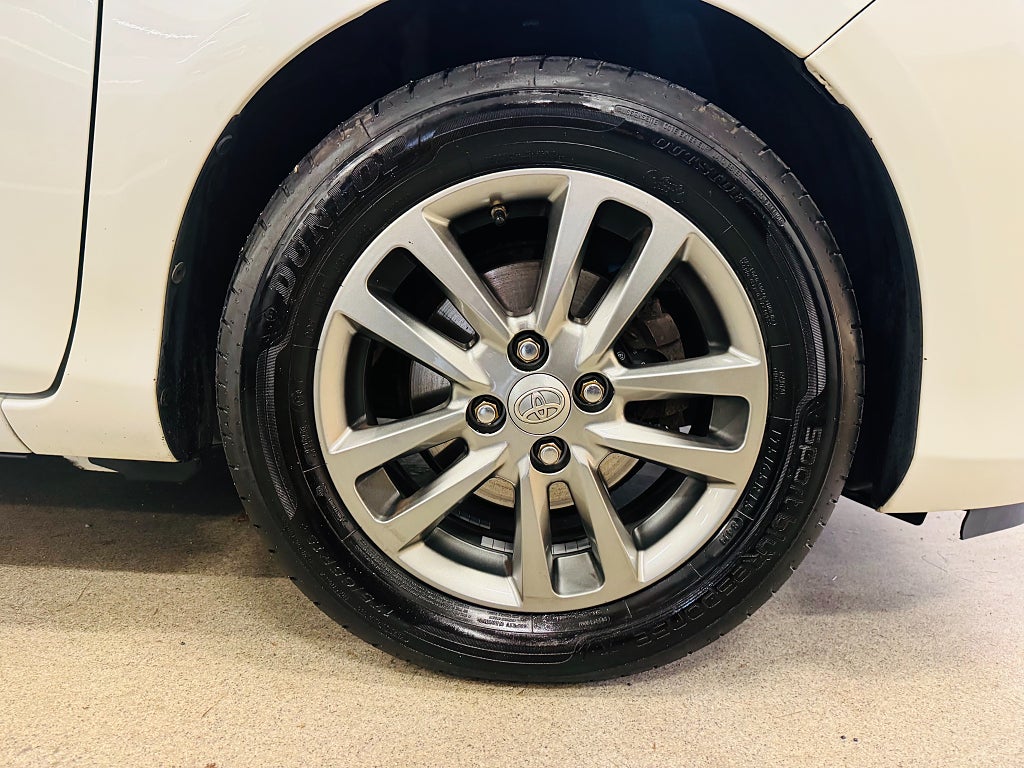 Toyota Yaris 2015 - miniatyr 11