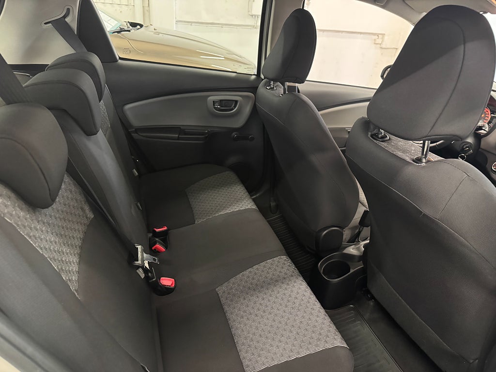 Toyota Yaris 2015 - miniatyr 18