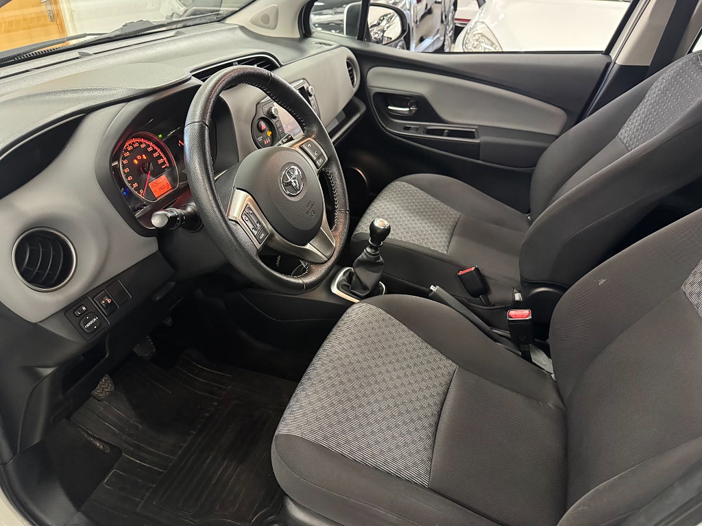 Toyota Yaris 2015 - miniatyr 20
