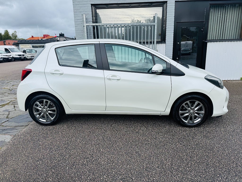 Toyota Yaris 2015 - miniatyr 10