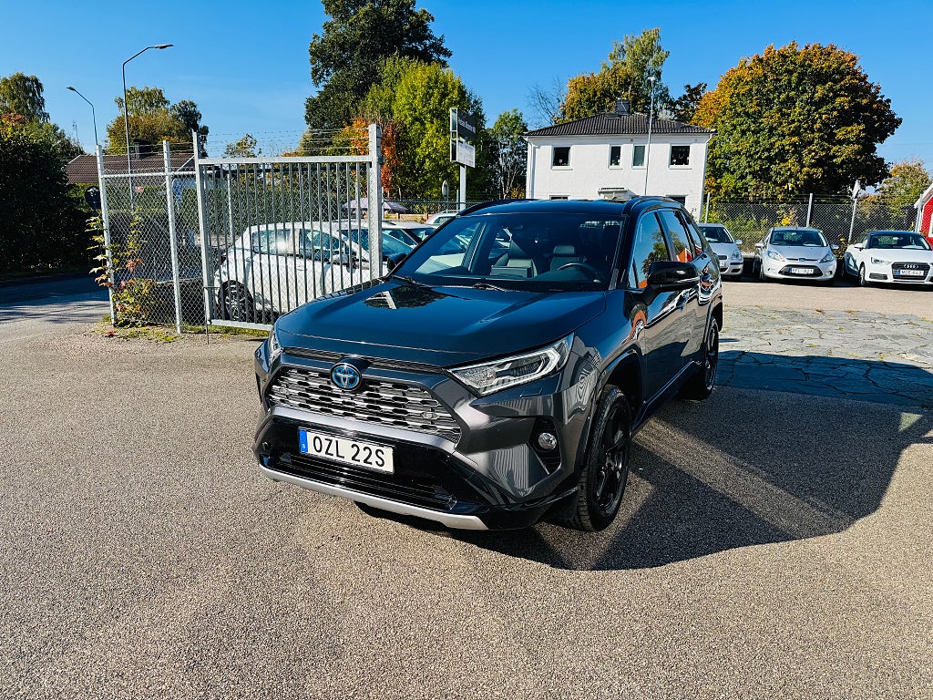 Toyota RAV4 2021 - miniatyr 2