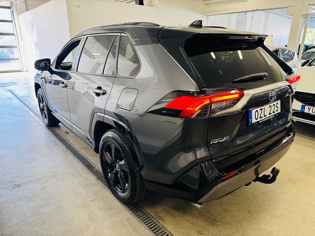 Toyota RAV4 2021 - miniatyr 16