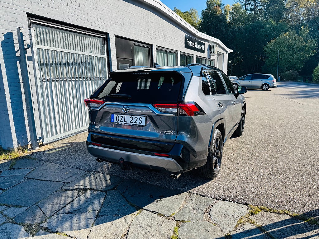Toyota RAV4 2021 - miniatyr 3