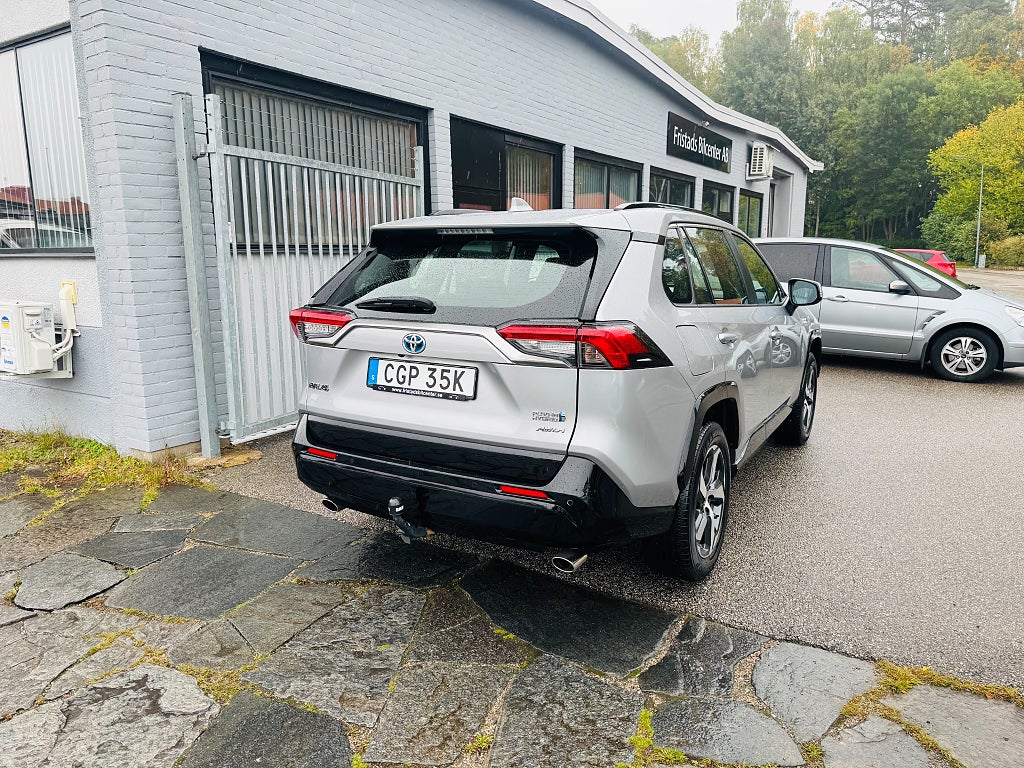 Toyota RAV4 2021 - miniatyr 3