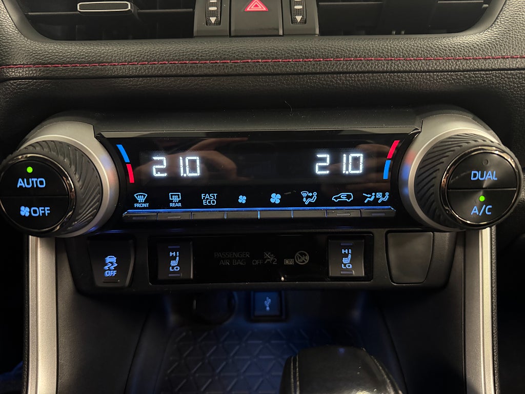 Toyota RAV4 2021 - miniatyr 23