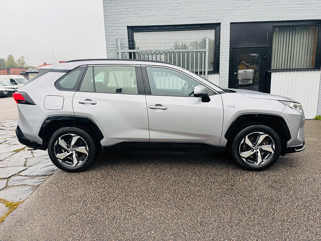 Toyota RAV4 2021 - miniatyr 10