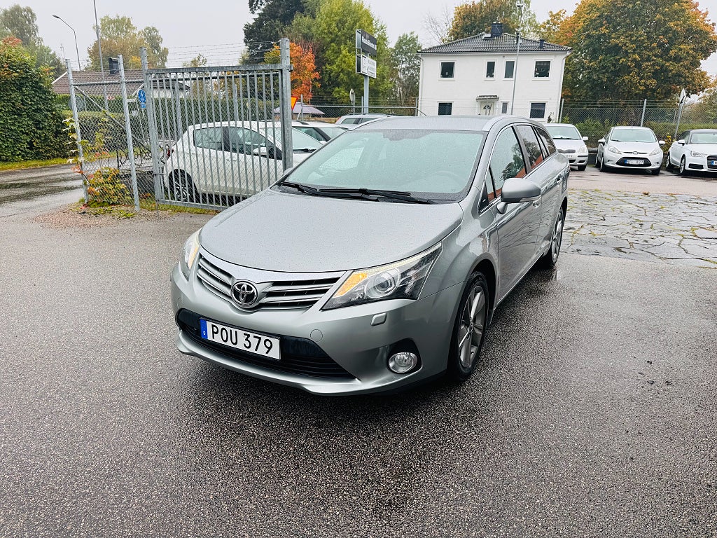 Toyota Avensis 2014 - miniatyr 2