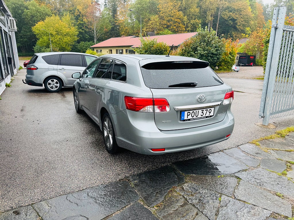 Toyota Avensis 2014 - miniatyr 4