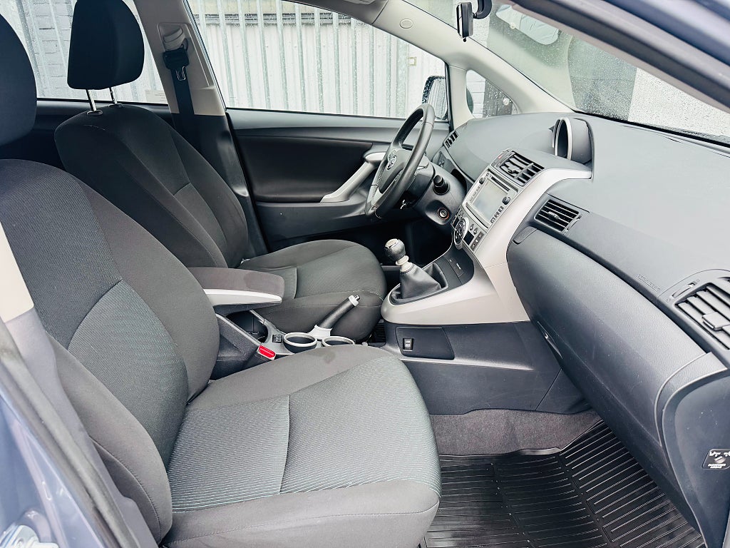 Toyota Verso 2012 - miniatyr 5