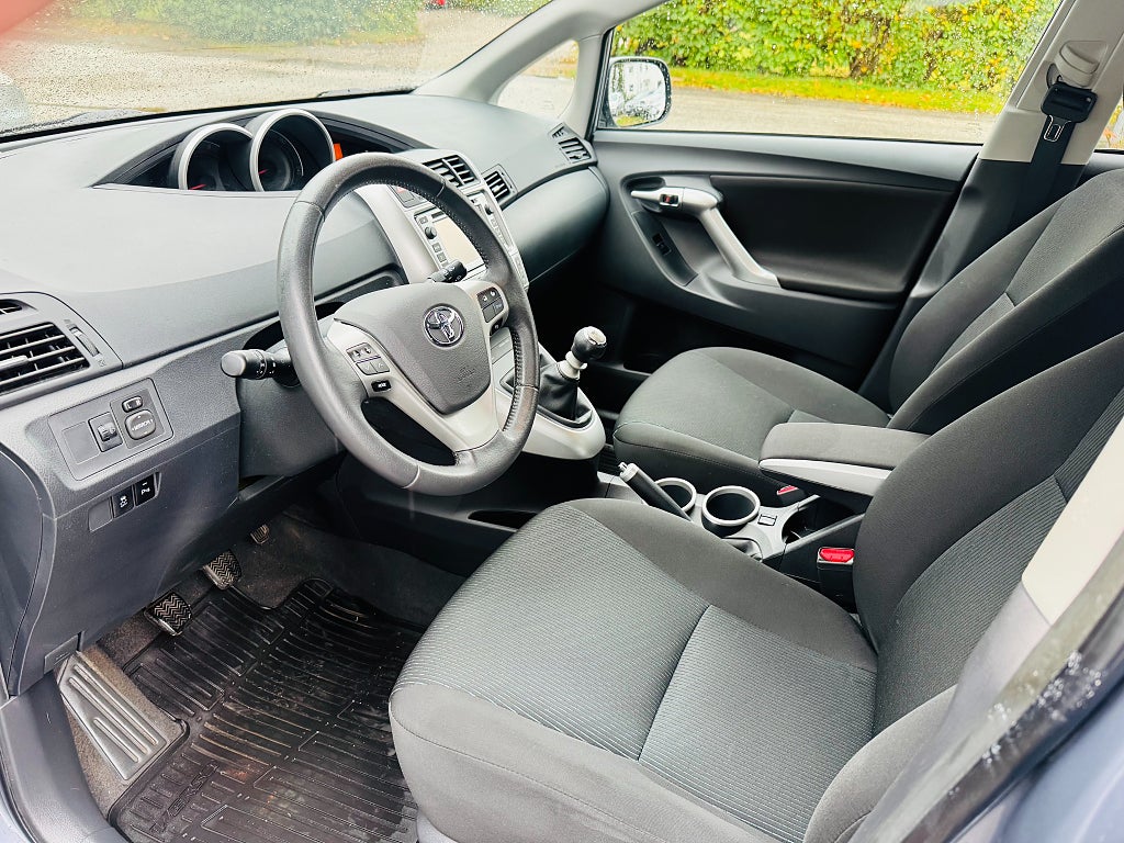 Toyota Verso 2012 - miniatyr 10