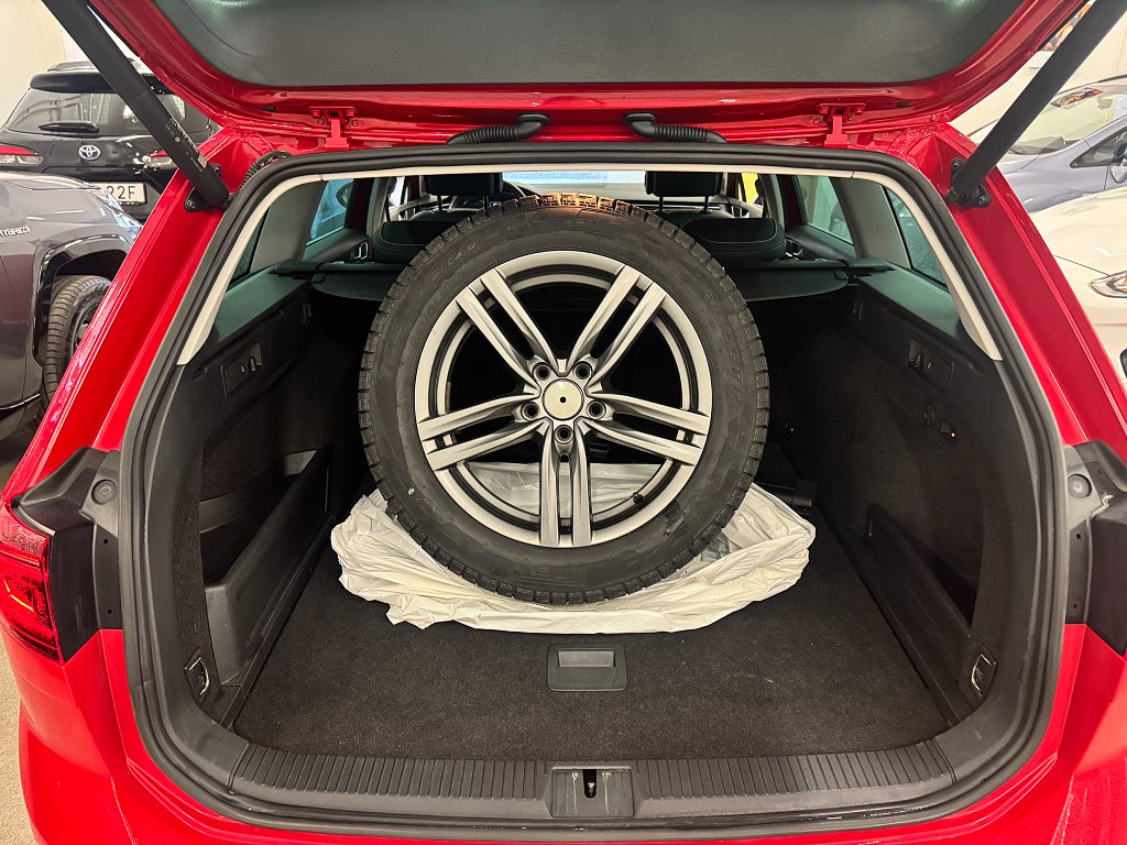 Volkswagen Passat 2021 - miniatyr 12