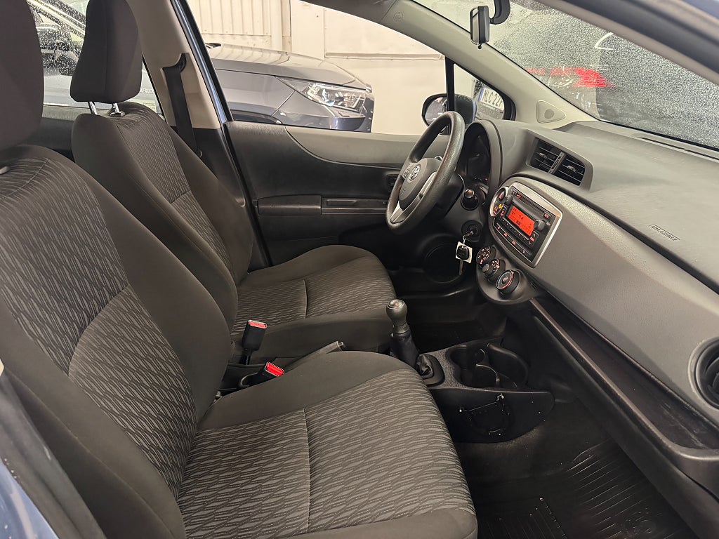 Toyota Yaris 2013 - miniatyr 17