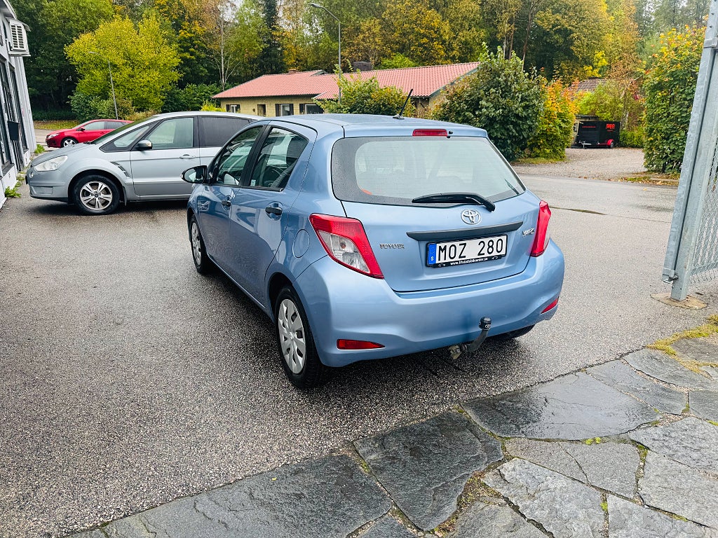 Toyota Yaris 2013 - miniatyr 4