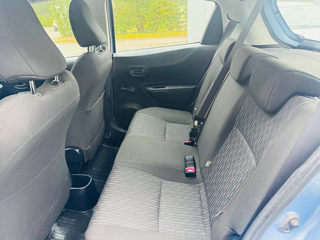 Toyota Yaris 2013 - miniatyr 7