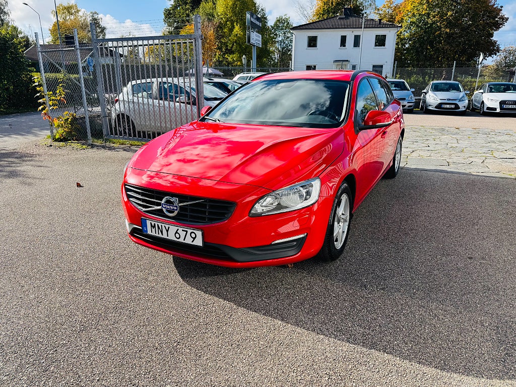 Volvo V60 2017 - miniatyr 2