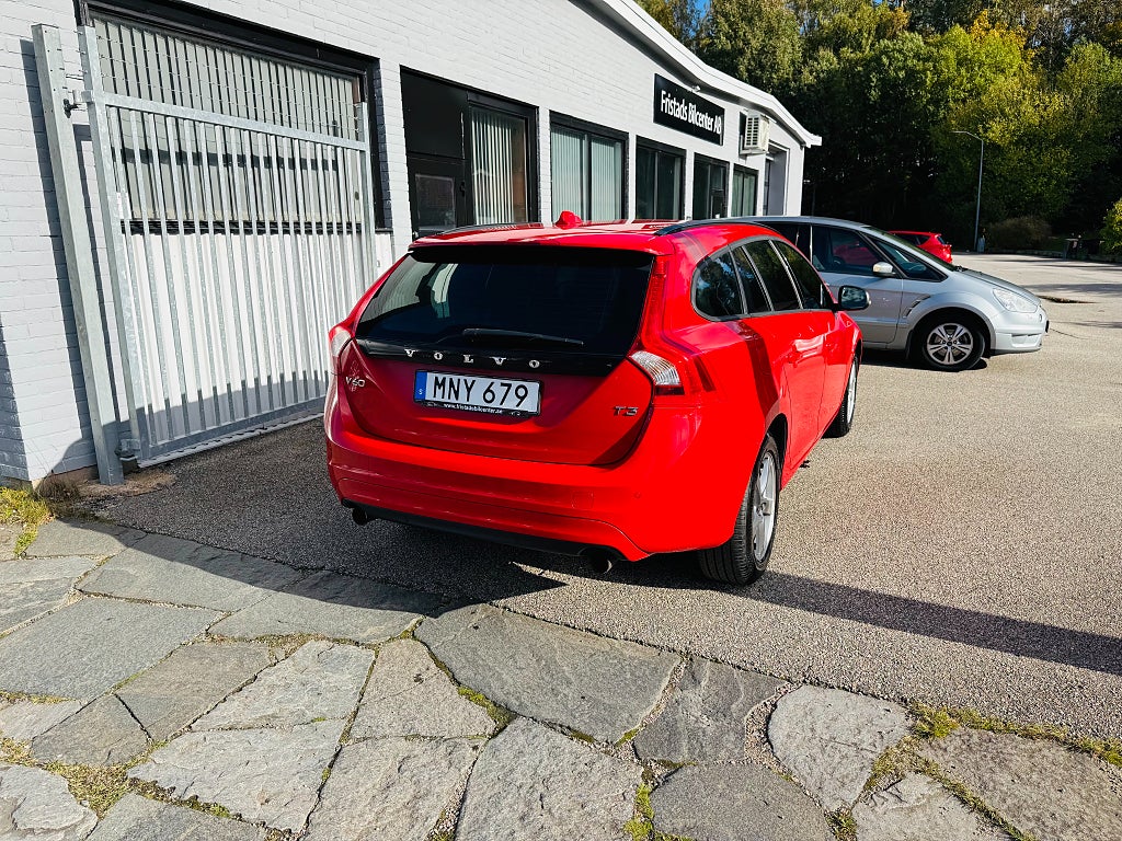 Volvo V60 2017 - miniatyr 3