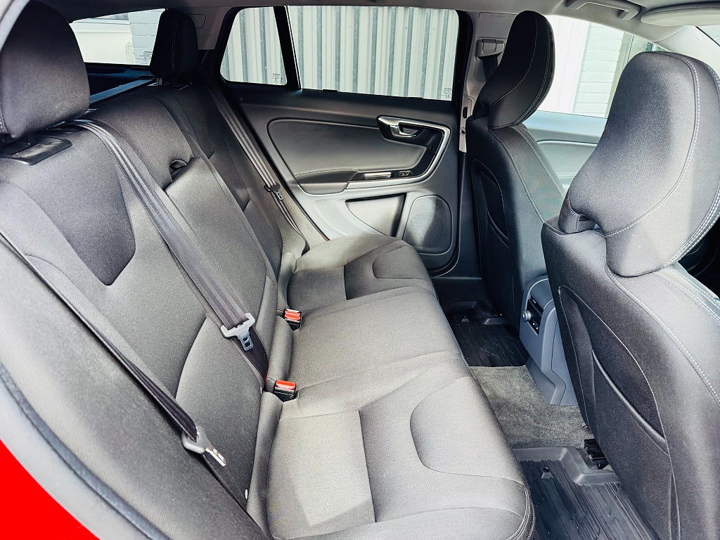 Volvo V60 2017 - miniatyr 6
